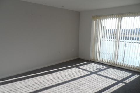 2 bedroom flat to rent, Cwrt Naomi , Pentre Doc Y Gogledd, Llanelli. SA15 2LY