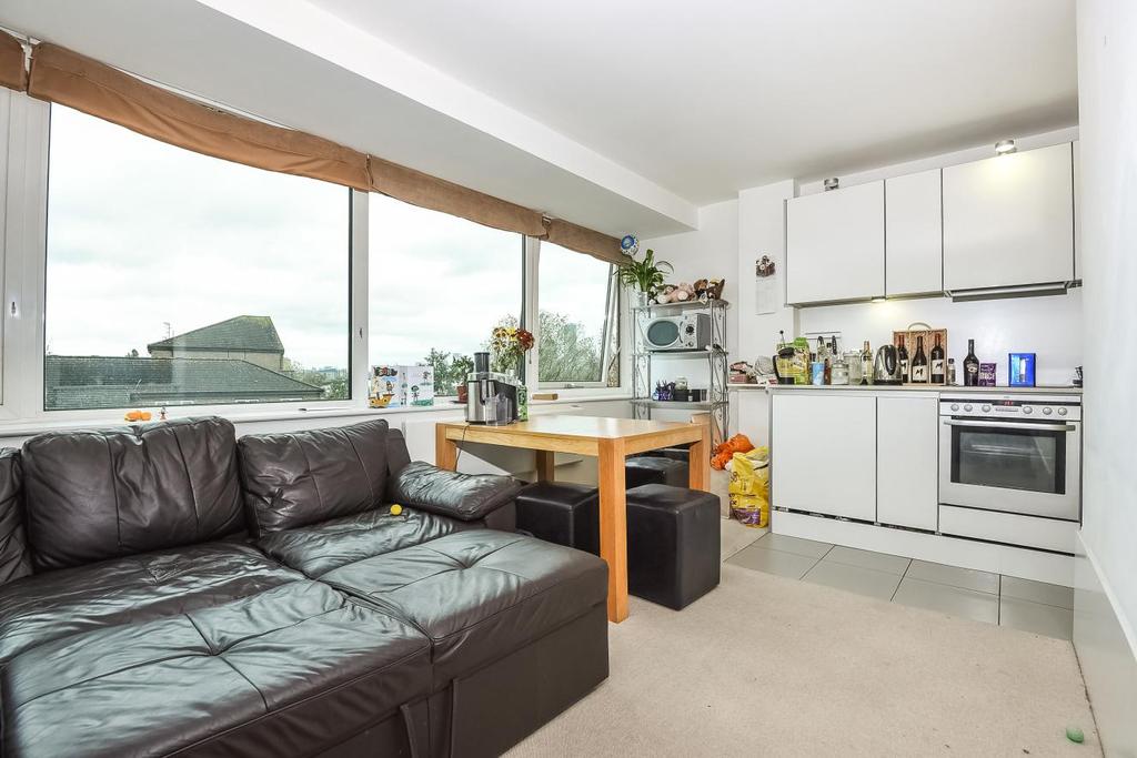 Beard Road, Deptford, SE8 2 bed flat £400,000