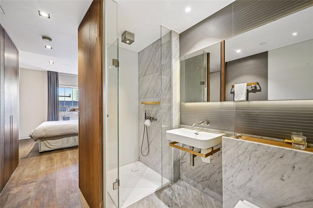 Apartment in Fitzrovia - View 3