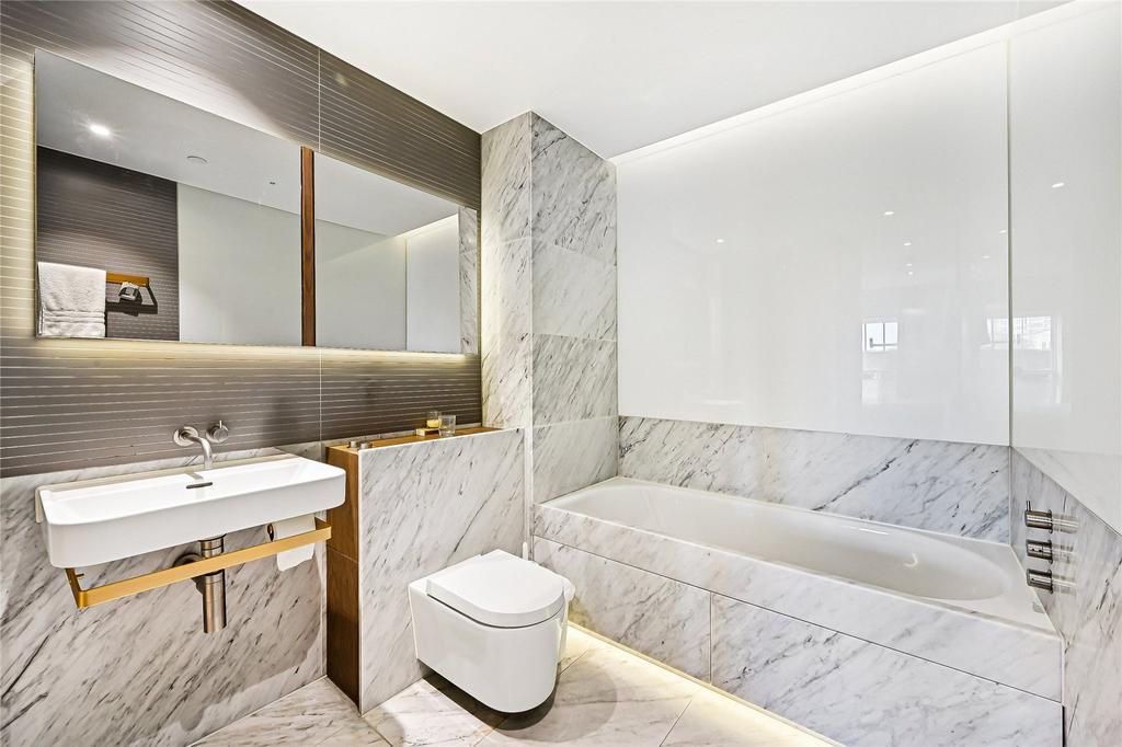 Apartment in Fitzrovia - More