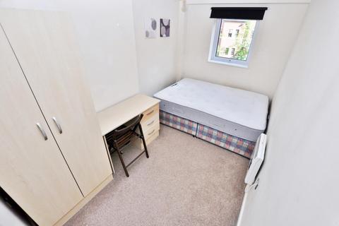 3 bedroom apartment to rent, Rialto, Newcastle Upon Tyne