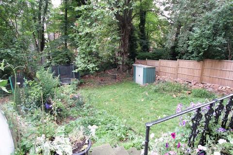 2 bedroom flat to rent, Netherhall Gardens, Hampstead, London