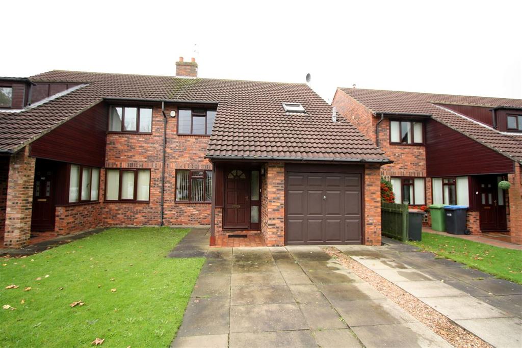 Durham Road, Aycliffe village, DL5 3 bed semidetached house £200,000