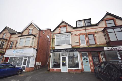 2 bedroom apartment to rent, St. Andrews Road South, Lytham St. Annes, Lancashire, FY8