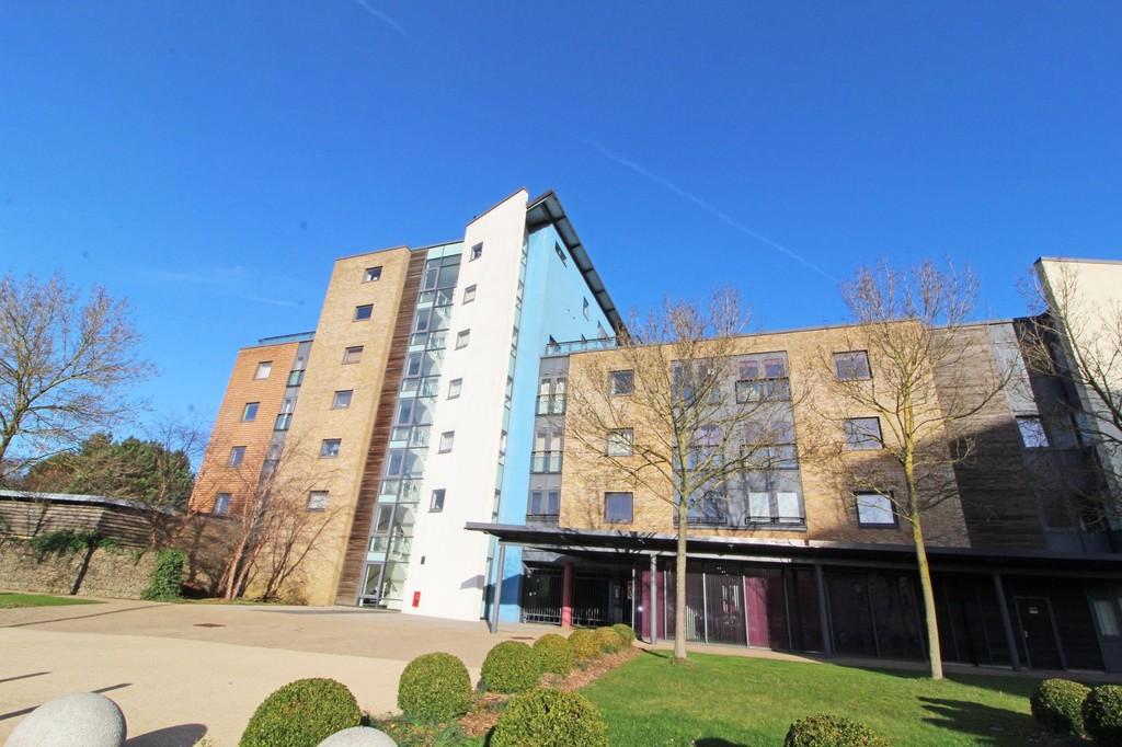 Flatholm House, Prospect Place, Cardiff Bay 1 bed apartment £725 pcm