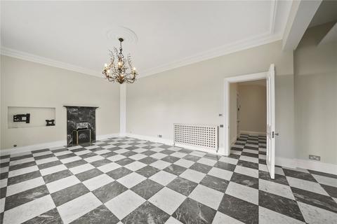 3 bedroom flat to rent, Kidderpore Gardens, London