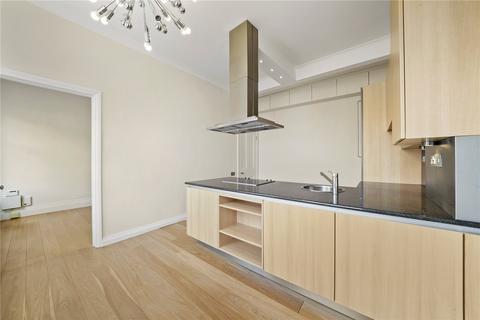 3 bedroom flat to rent, Kidderpore Gardens, London