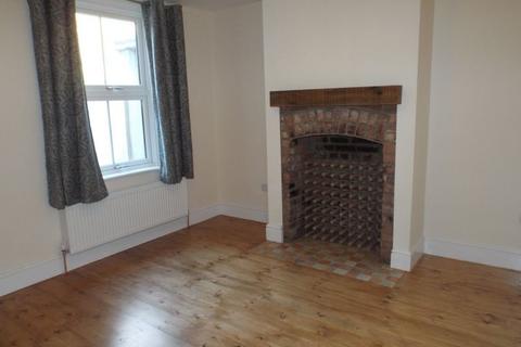 3 bedroom property to rent, Providence Terrace, Chippenham