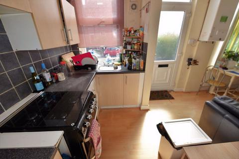 4 bedroom house to rent - Lumley Place