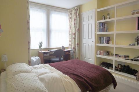 6 bedroom terraced house to rent, Danes Road, ST DAVIDS, Exeter