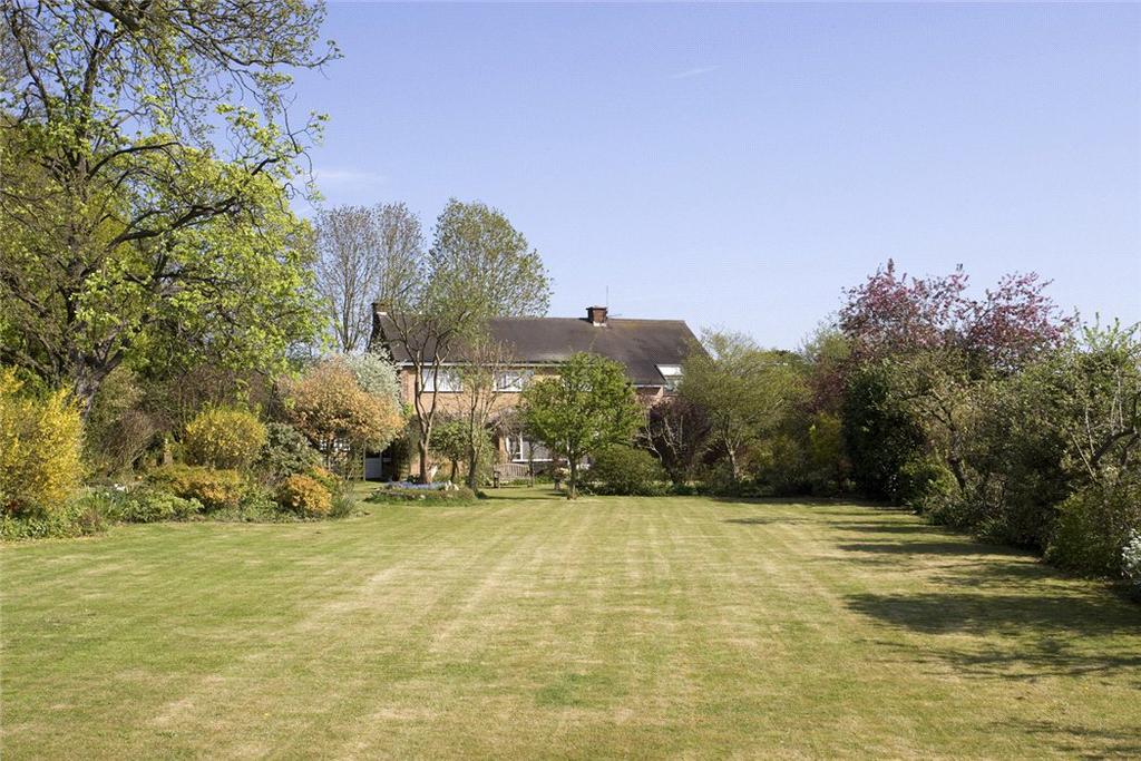 Rushford, Evesham, Worcestershire, WR11 4 bed property with land £500,000