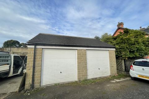 Garage to rent, Crofton Terrace, Leeds, West Yorkshire, LS17