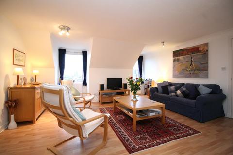 2 bedroom flat to rent, Duncan Street, Newington, Edinburgh EH9