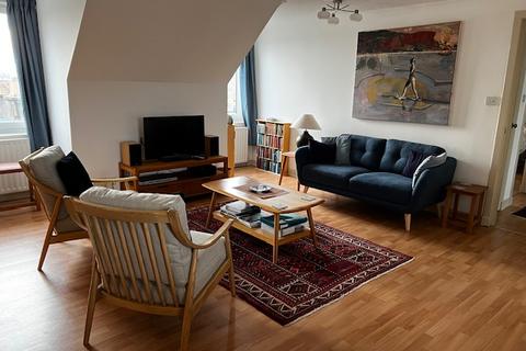 2 bedroom flat to rent, Duncan Street, Newington, Edinburgh EH9