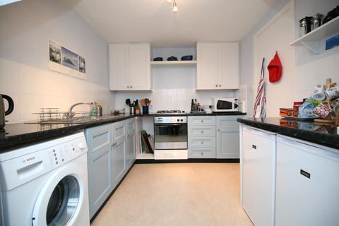 2 bedroom flat to rent, Duncan Street, Newington, Edinburgh EH9