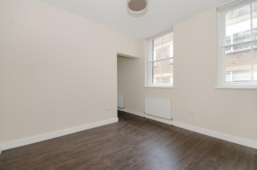 White Lion Street, Islington, London, London 3 bed flat - £2,470 pcm (£ ...