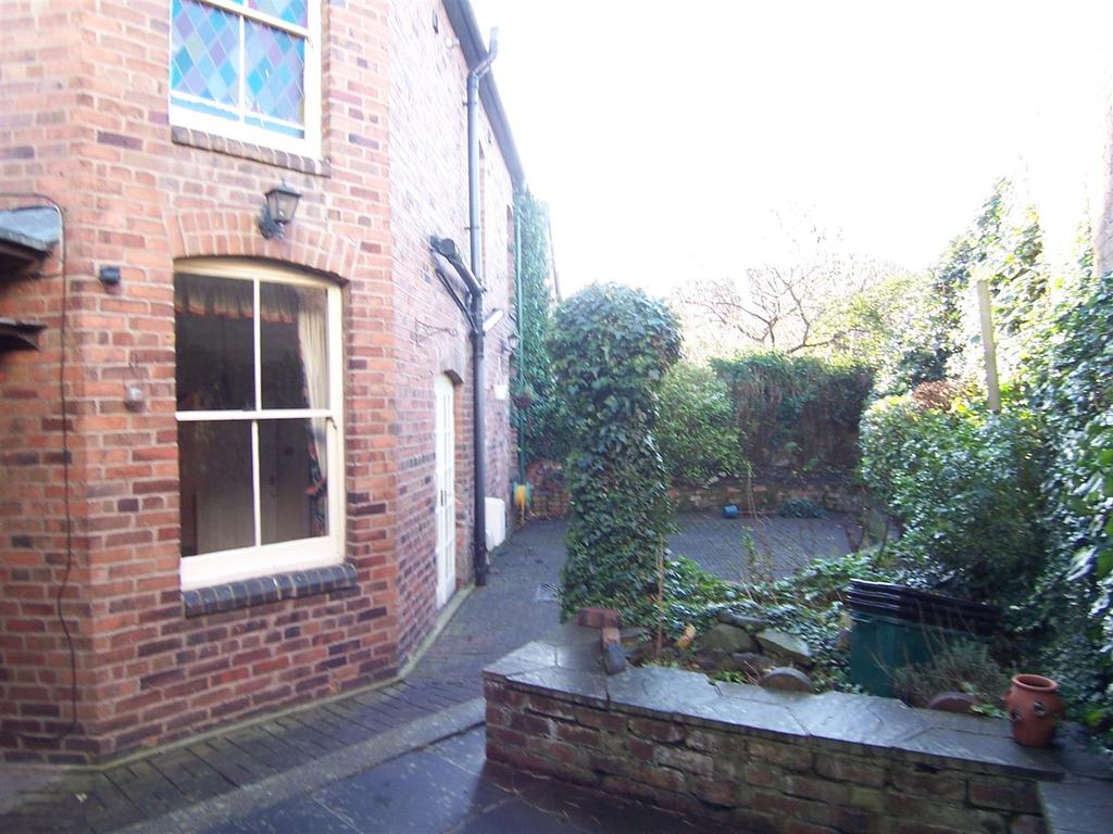 Pengwern House, 70a New Street, Frankwell, Shrewsbury, SY3 8JF 5 bed