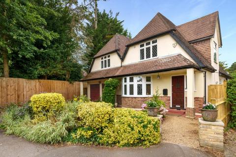 3 bedroom end of terrace house for sale in Park Road, Egham, Surrey, TW20