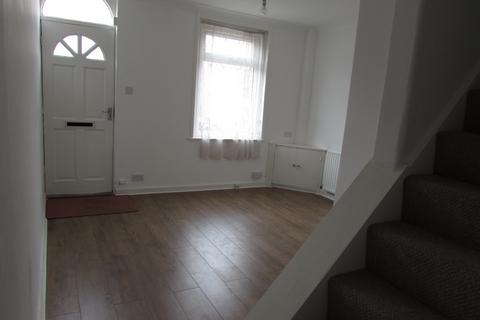 2 bedroom end of terrace house to rent, Melbourne Street, Newport, Isle Of Wight, PO30