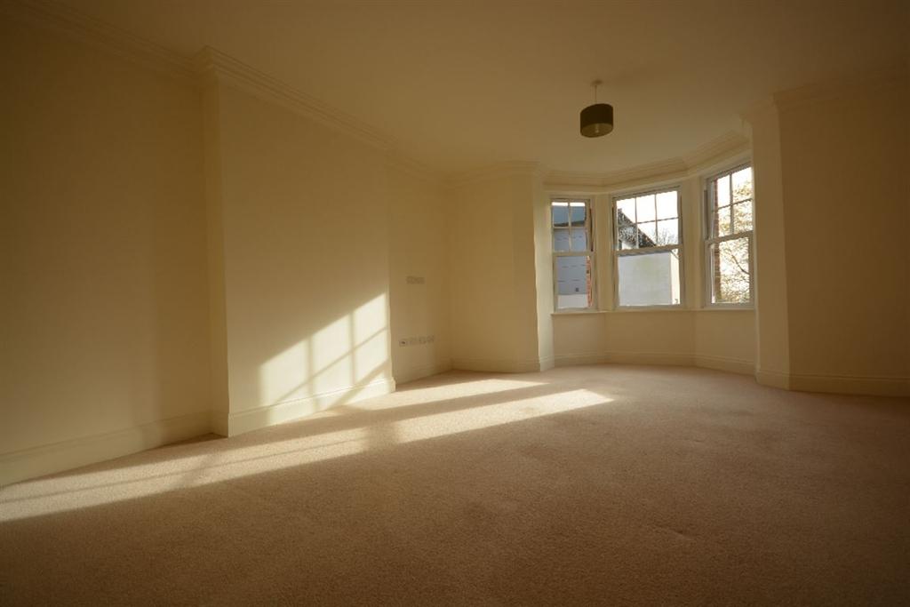 Grange Road, Hastings, East Sussex 2 bed apartment £172,500