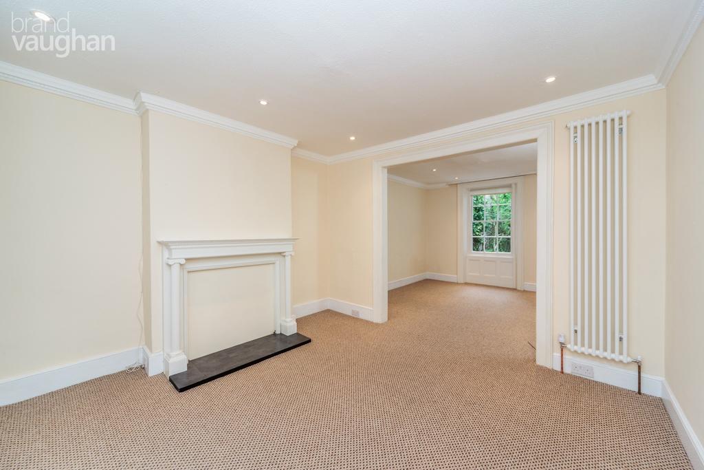 Upper North Street, Brighton, BN1 2 bed £1,250 pcm (£288 pw)