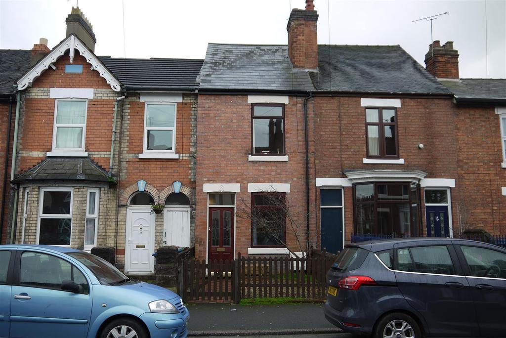 72 Peel Terrace, Stafford 2 bed terraced house £550 pcm (£127 pw)