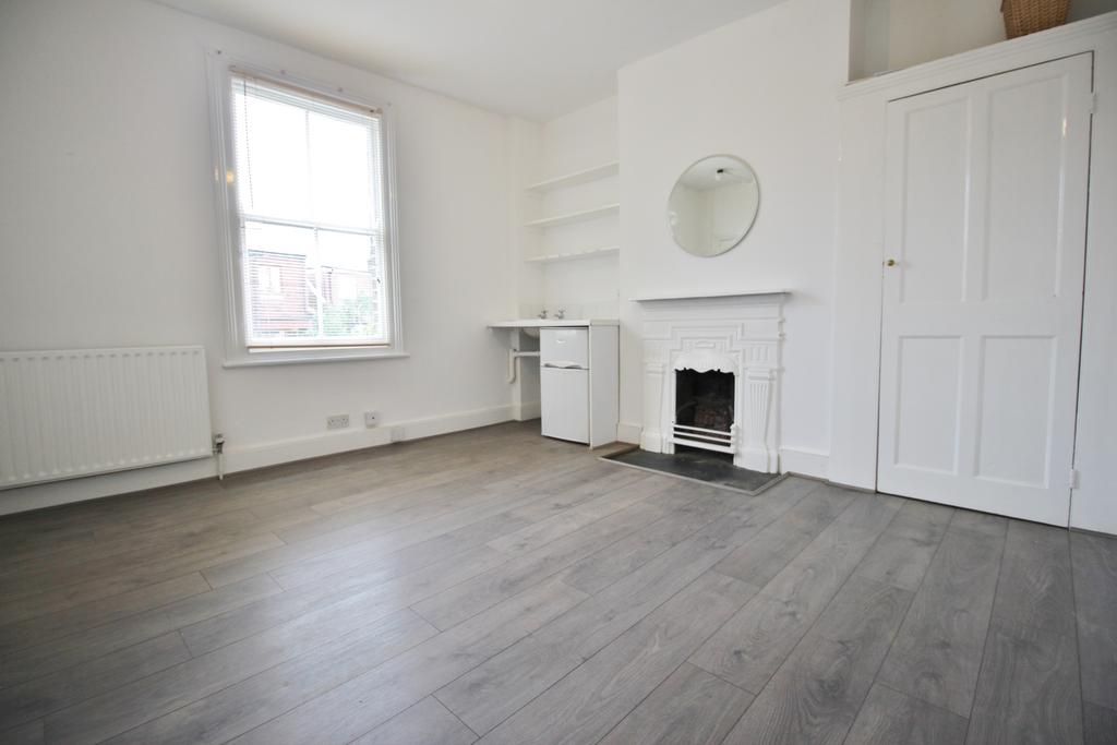 Room within house share