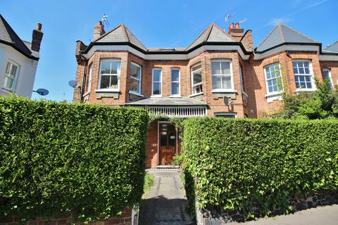 1 bedroom in a house share to rent, Barrington Road, Crouch End N8