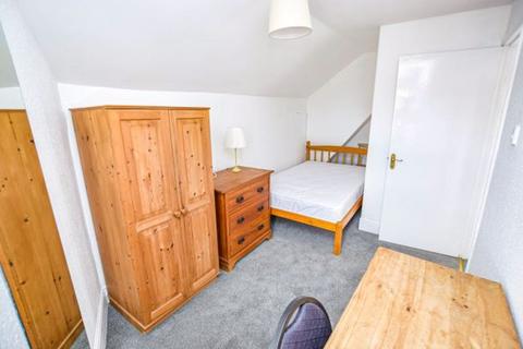 3 bedroom flat to rent, Herschell Road, ST JAMES, Exeter