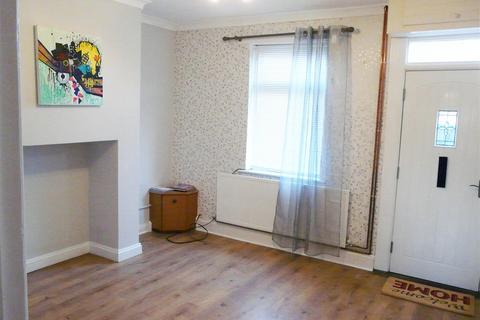2 bedroom terraced house to rent, Kirkland Street, Pocklington, YO42 2DB