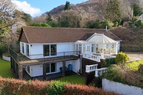 7 bedroom detached house for sale, Pentwyn Lane, Govilon, Abergavenny