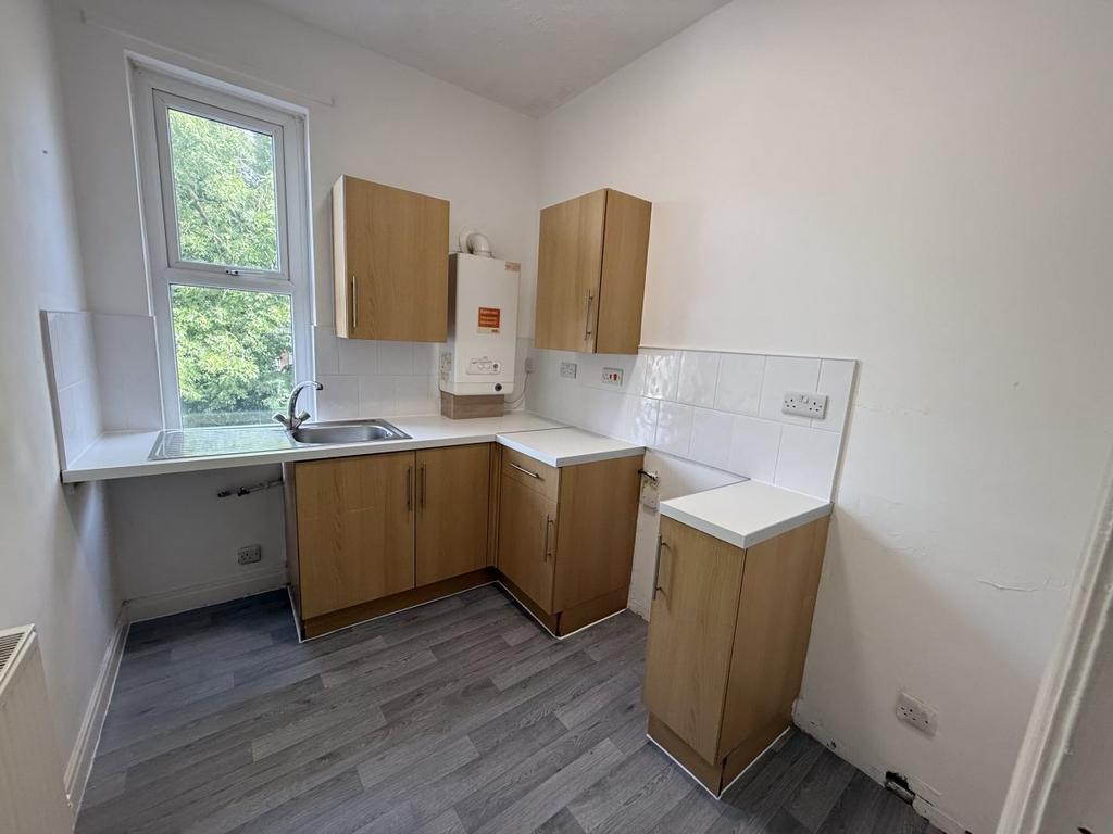 Apartment in Harpurhey - View 2
