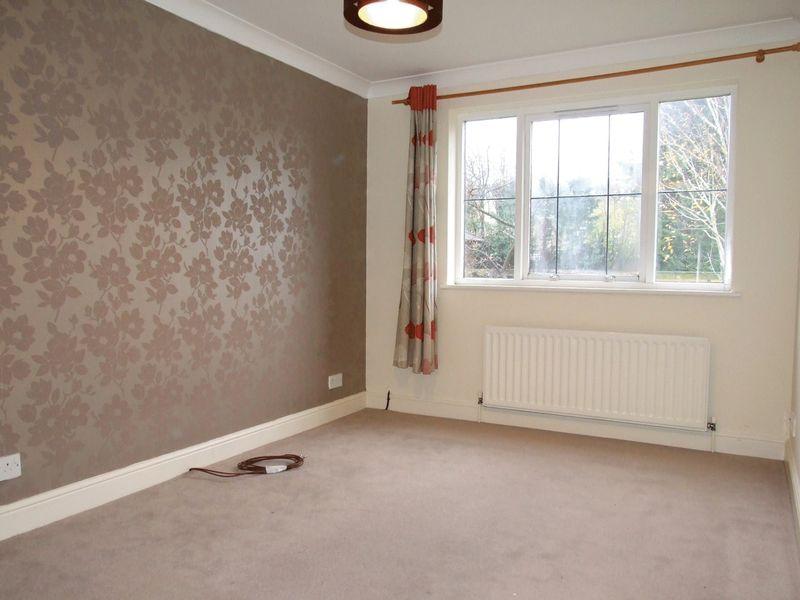 The French Apartments Lansdowne Road Purley 2 Bed Apartment 285 000 Image 9 Of 23 Photo 3