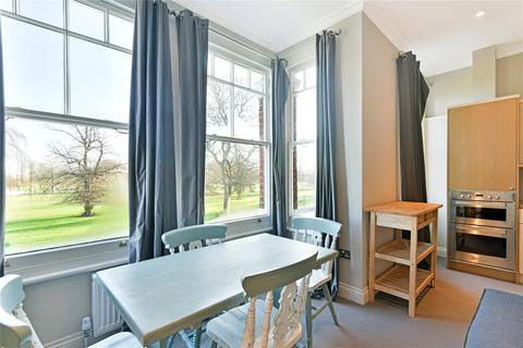 2 bedroom apartment to rent, Clapham Common West Side, Clapham Common, London, SW4
