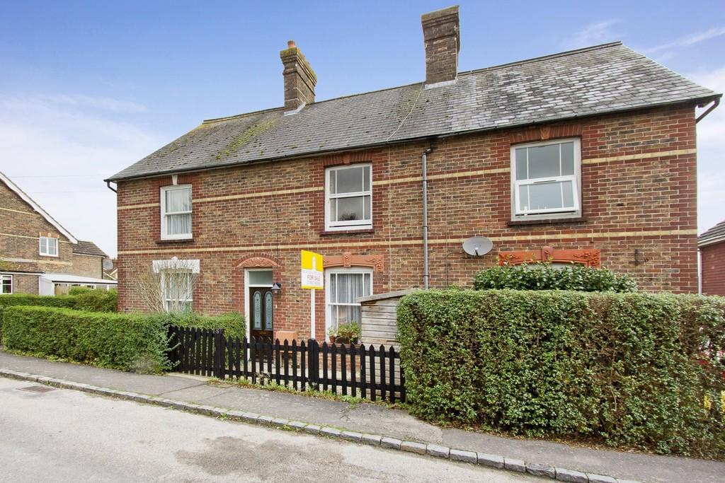 New Road, Rotherfield 2 bed terraced house £284,950