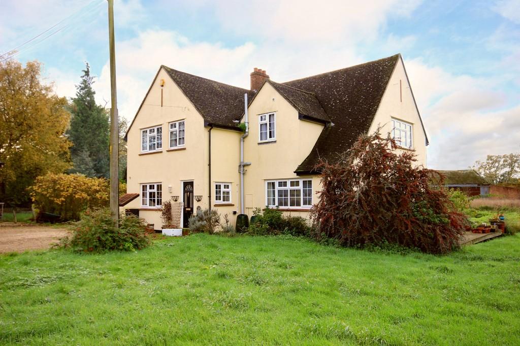 Lea Lane, Great Braxted 5 bed semi-detached house - £595,000