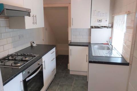 2 bedroom ground floor flat to rent, Laurel Street, Wallsend