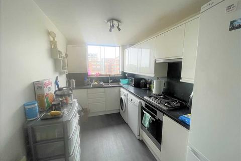 2 bedroom apartment to rent, Sussex Court, Eaton road, Brighton