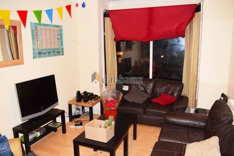 4 bedroom house to rent, 63 Manor Drive Headingley Leeds