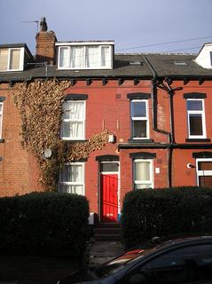 4 bedroom house to rent, 9 Royal Park Avenue Hyde Park Leeds