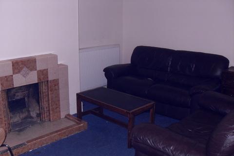 4 bedroom house to rent, 3 Brudnell Street Hyde Park Leeds