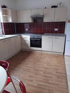 4 bedroom house to rent, 59 Harold Grove Hyde Park Leeds