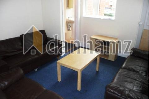 5 bedroom house to rent, 18 Spring Grove Walk  Hyde Park Leeds West Yorkshire