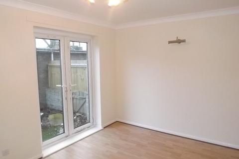 2 bedroom house to rent, Lampeter Close, Etal Park