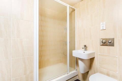 2 bedroom flat to rent, Westminster Bridge Road, London