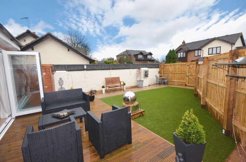 Newton Hall Lodge, Plas Newton Lane, Chester 4 bed detached house £