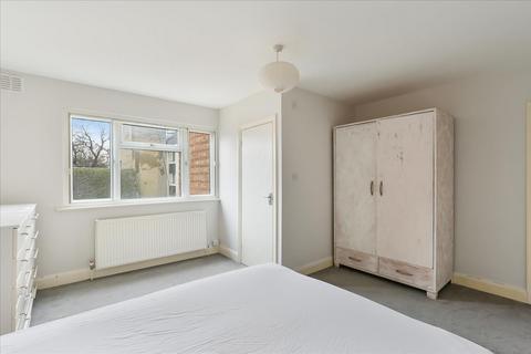 2 bedroom flat to rent, North End Road, West Kensington, London, W14