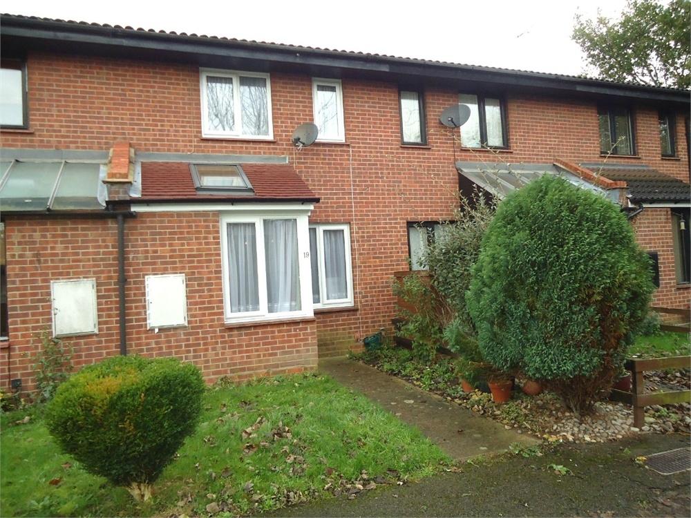 Kelly Close, Shepperton, Middlesex 1 bed terraced house £245,000