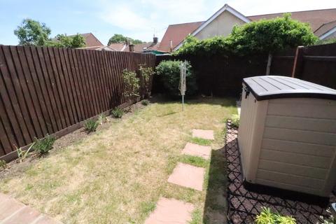 1 bedroom semi-detached house to rent, 97 Hillary Close