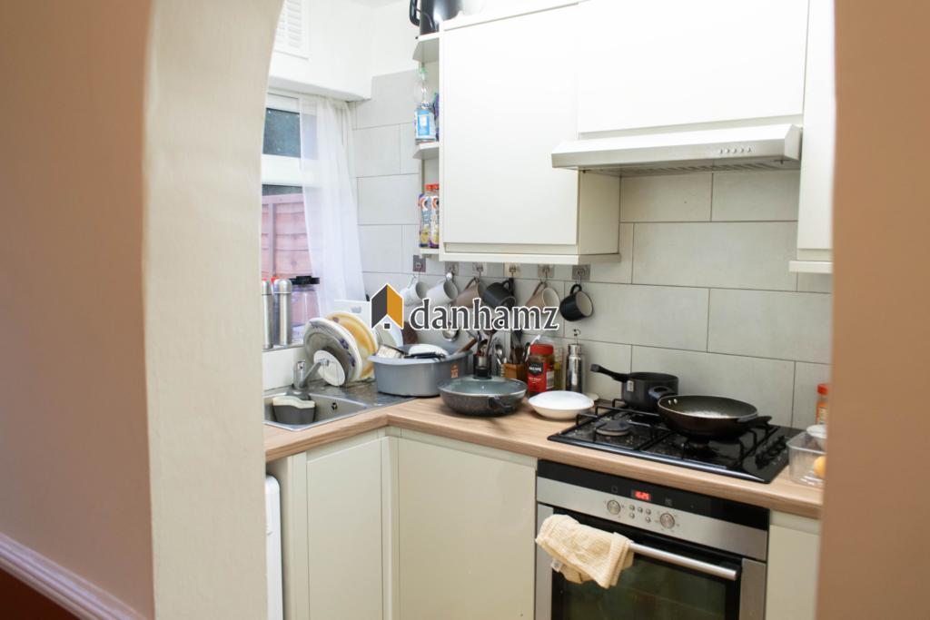 Kitchen/lounge